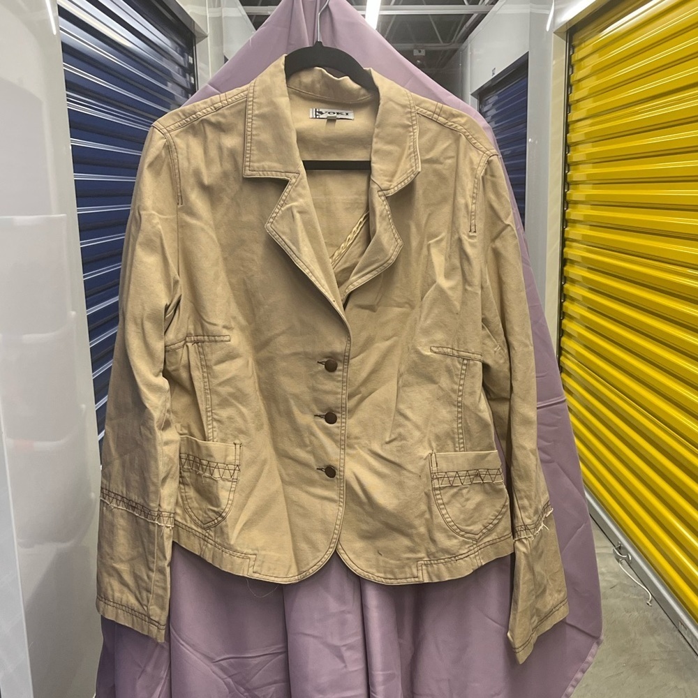 Yoki | Blazer in Khaki | size 2xl